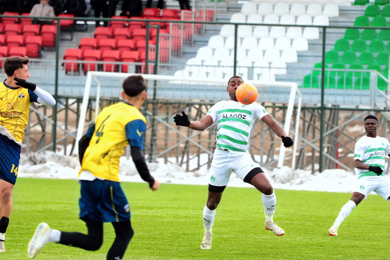 Cover image for Ayomide Wahab nets brace as Igdir F.K beat Muratspor 2-0 in Turkey