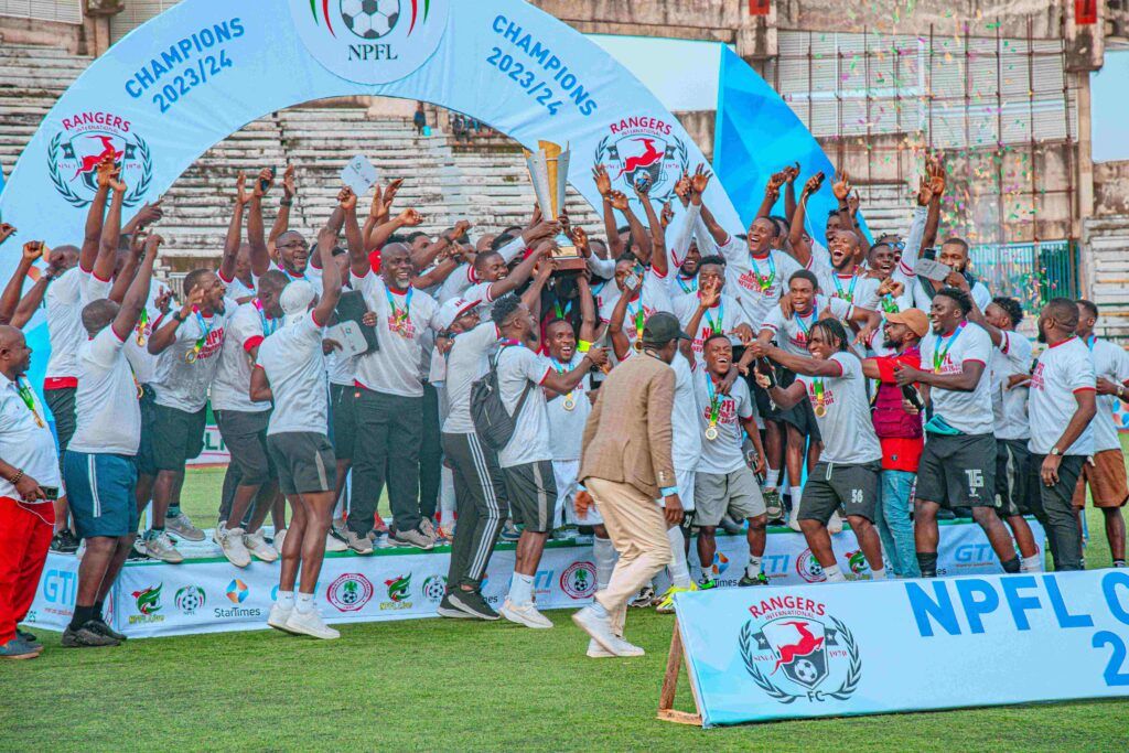 Cover image for NPFL: Mbah splashes N50m, other non-cash rewards on Rangers