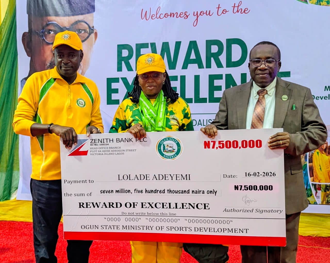 Cover image for PANASA President, Adegbesan hails Gov Abiodun as Ogun splashes N450m on NSF heroes