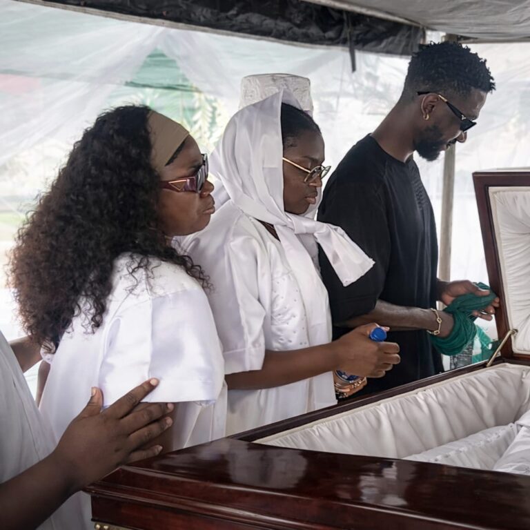Cover image for Tears flow freely as Ndidi, siblings bid father final farewell 