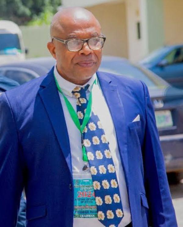 Cover image for Owolabi, Okpala to grace Newstap/ SWAN 5-Star Award 