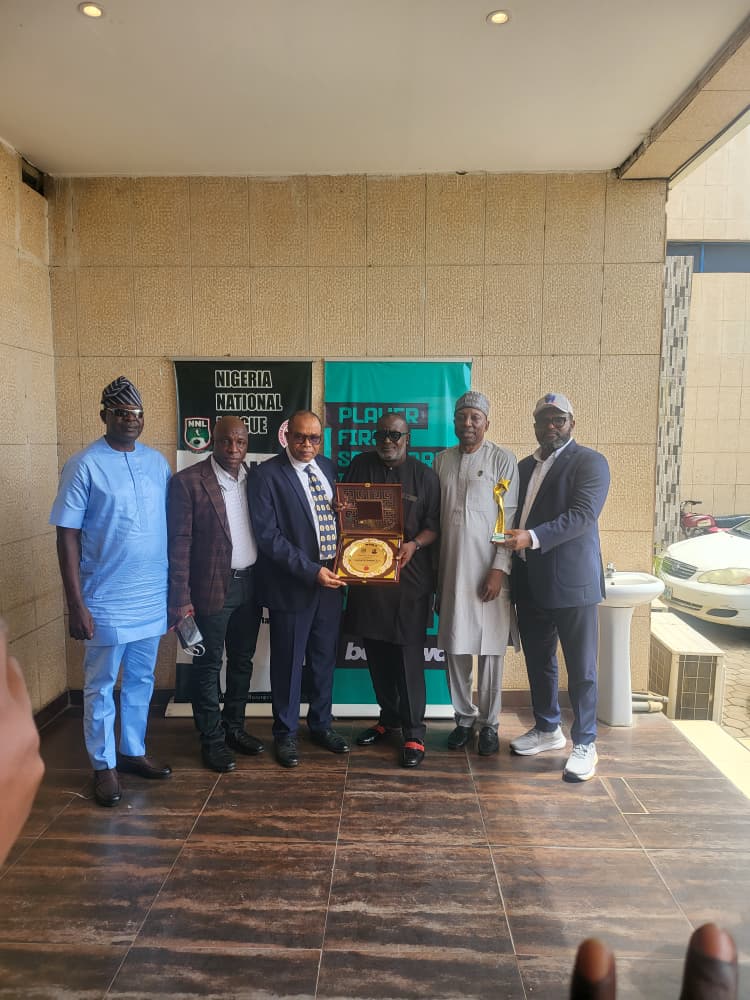 Cover image for Aluo hails Gusau’s leadership as NNL honours top performers