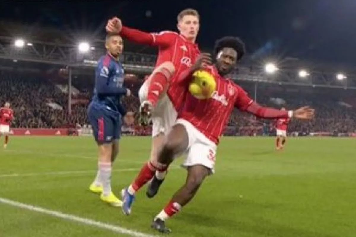 Cover image for Ola Aina gets above average in Arsenal draw