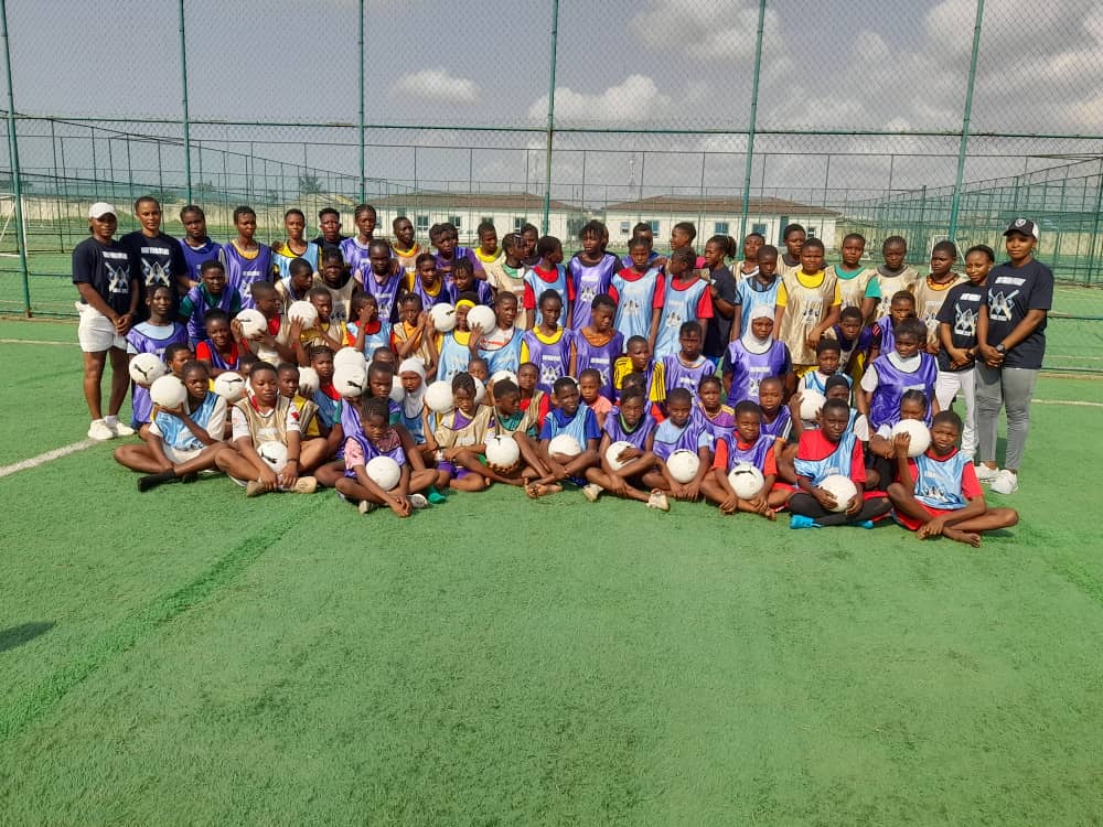 Cover image for Nathaniel Idowu Foundation takes young girls to the field