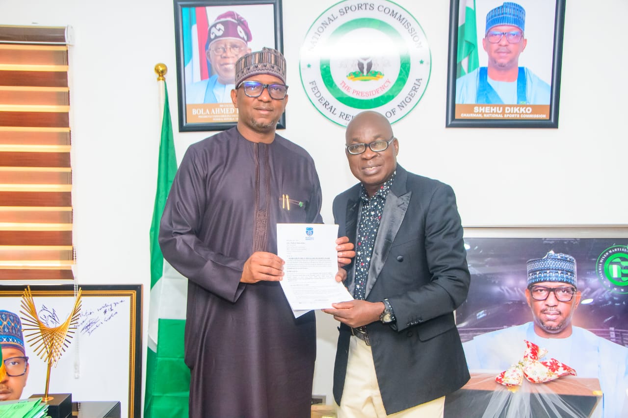 Cover image for Sportsville Awards: Former NPFL Scribe Salihu Abubakar Congratulates Dikko