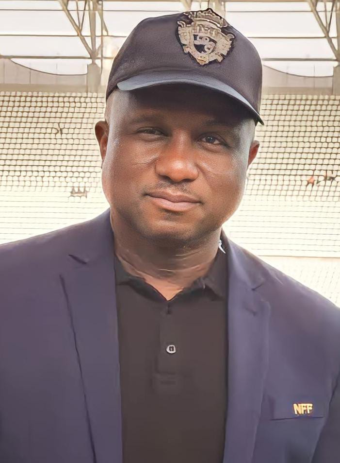 Cover image for Elegbeleye applauds Minister, NFF, NPFL board for season's success