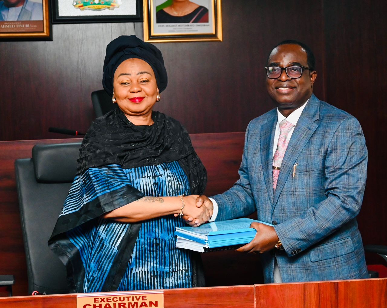 Cover image for Oladele hands over to new FCC Executive Chairman, Omidiran