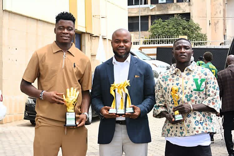 Cover image for Offor applauds NNL leadership, says Monthly Awards boost motivation 
